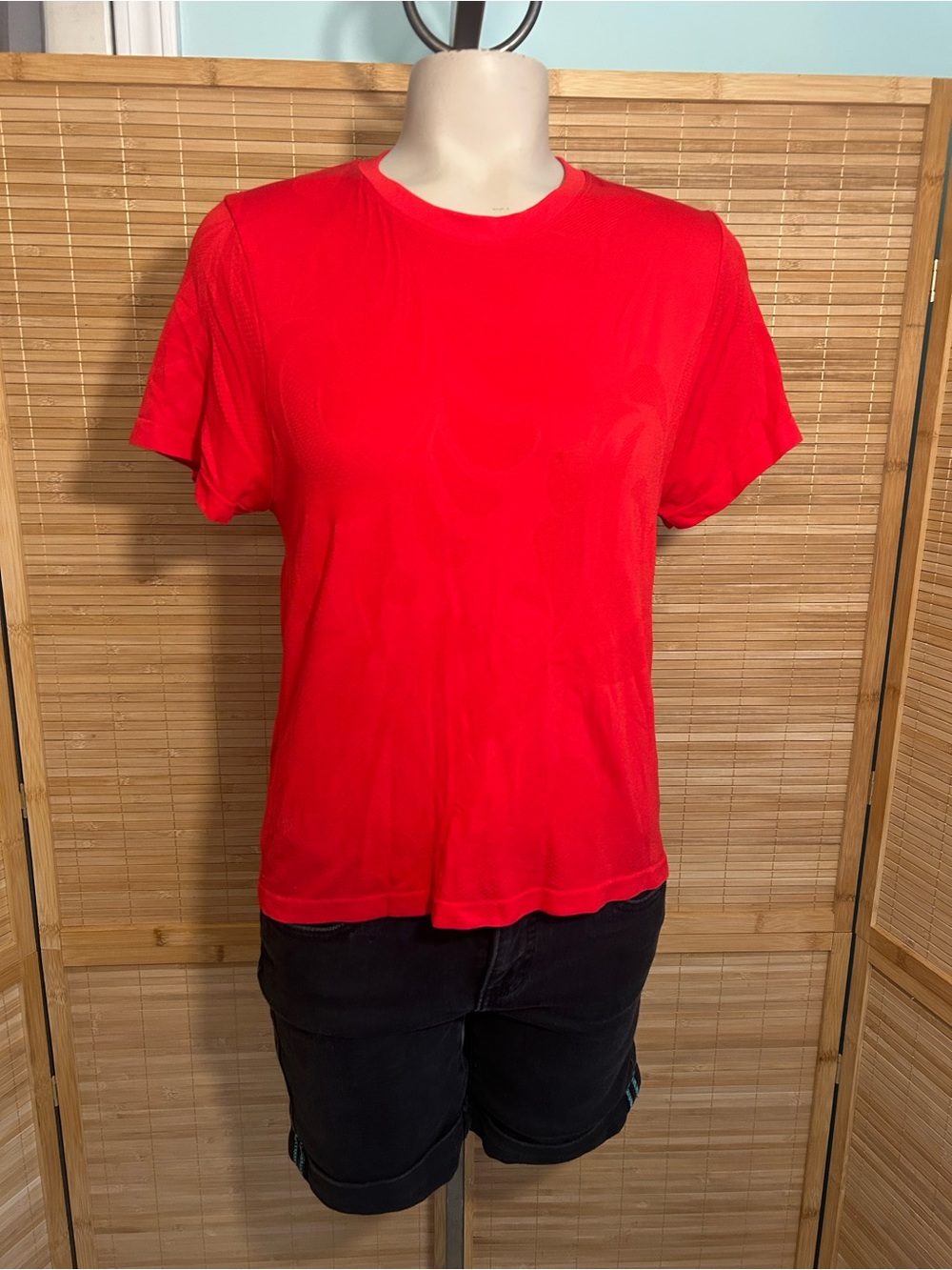New balance vibrant red Crew Neck Short Sleeve T-Shirt athletic top woman’s M